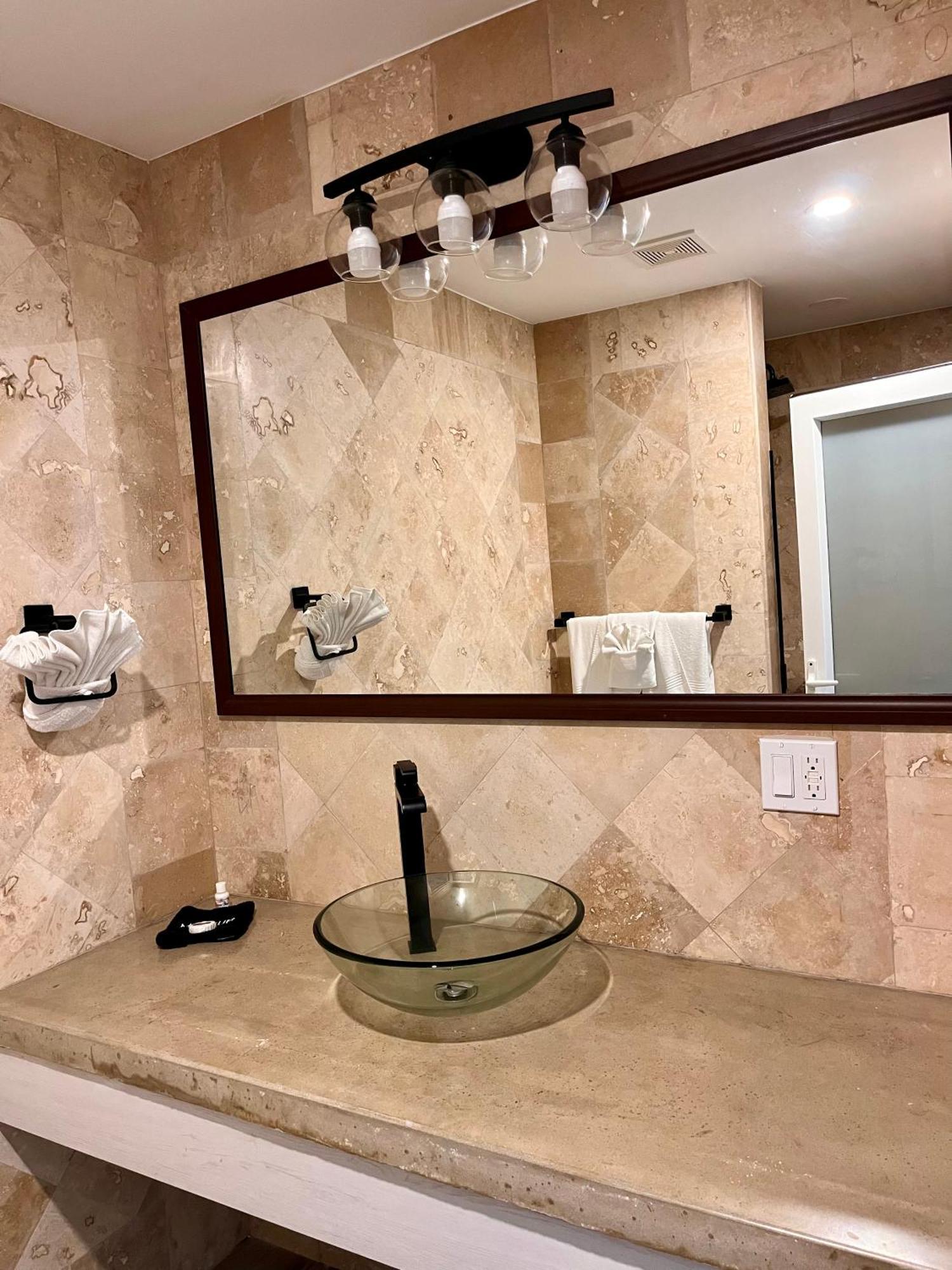 The Watermark Hotel San Pedro  Luaran gambar